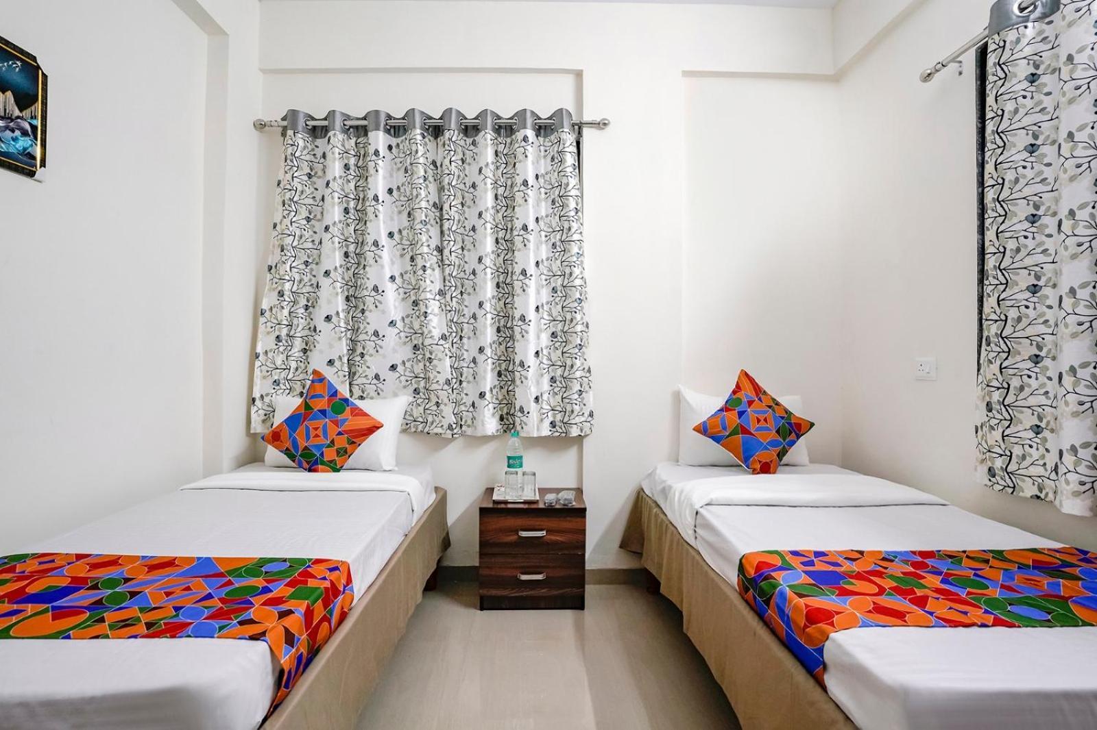 Hotel Comfort Caves Nashik Exterior foto