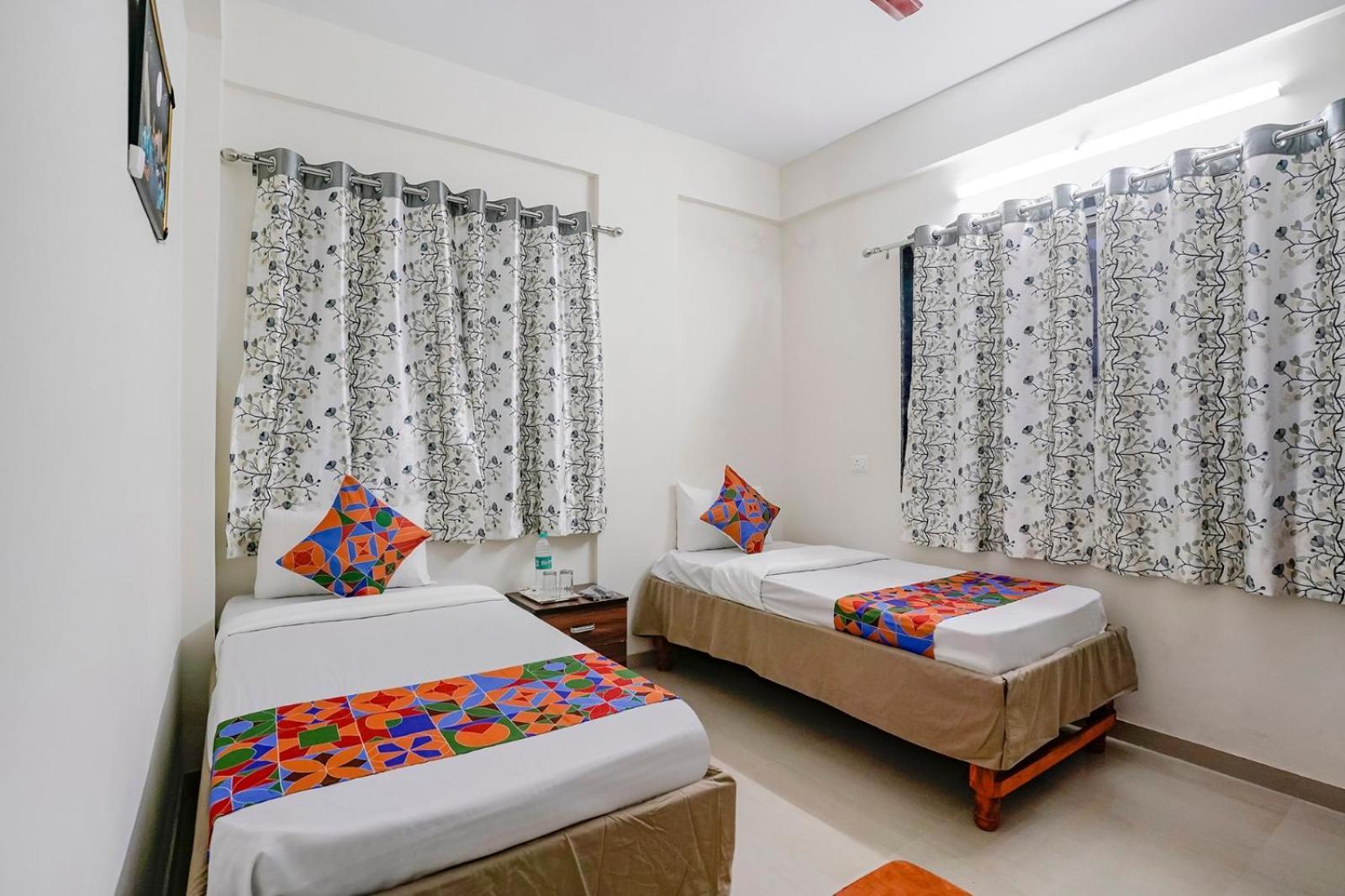 Hotel Comfort Caves Nashik Exterior foto